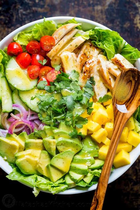 How many sugar are in mango chicken chop salad - calories, carbs, nutrition
